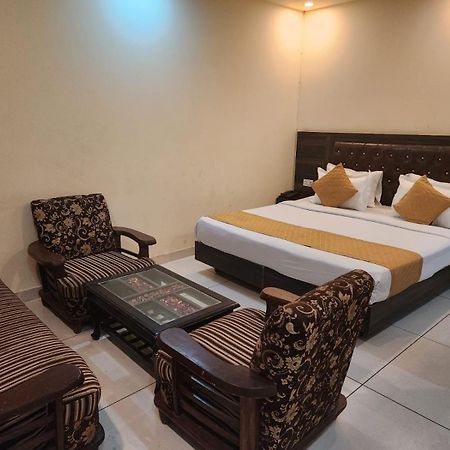 Hotel City Lite Plaza Yeni Delhi Dış mekan fotoğraf